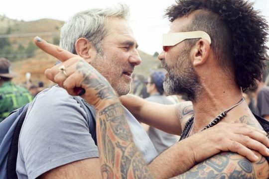 Μια rave αλληγορία και άλλη μια, ποιητική